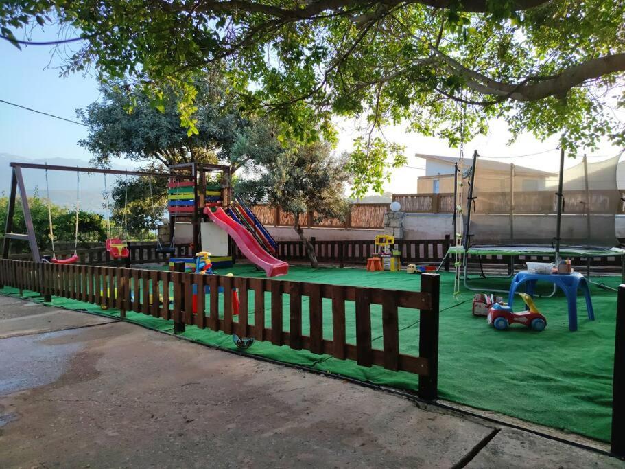 Seaside, Relaxing Family House With Playground! Villa Lavrys 4 Marathi  Eksteriør bilde